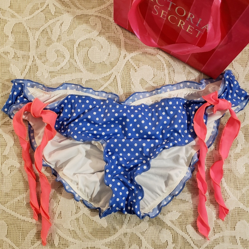 M VS ruched cheeky New